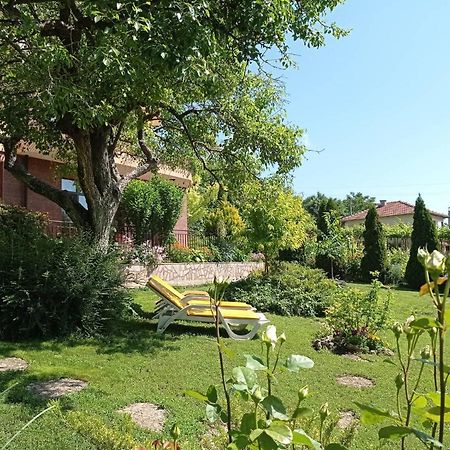 Villa Prolet General-Kantardzhievo エクステリア 写真