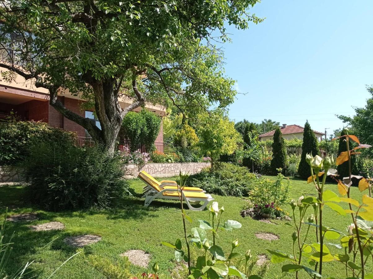 Villa Prolet General-Kantardzhievo エクステリア 写真