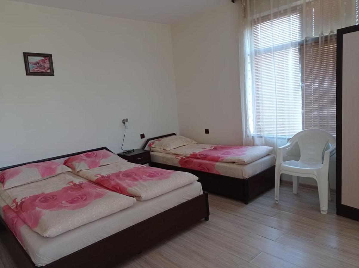 Villa Prolet General-Kantardzhievo エクステリア 写真